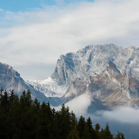 Alpina Offers Great Views * La Tzoumaz